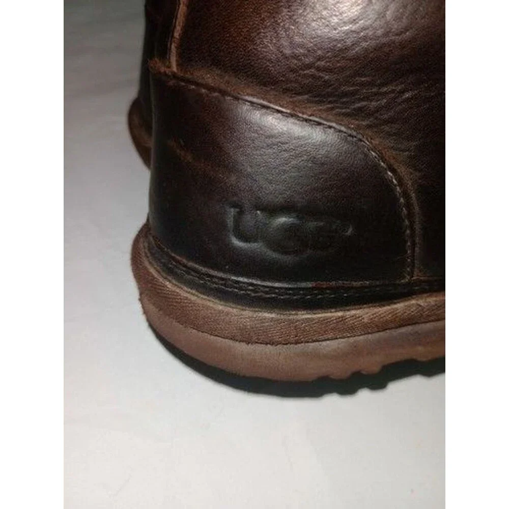 Mens UGG Neumel Leather Wool-Lined Chukka Boots Size 11 Brown Sheepskin Lace Up
